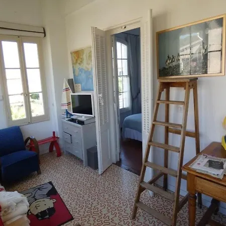 House 11 * Six-Fours-les-Plages
